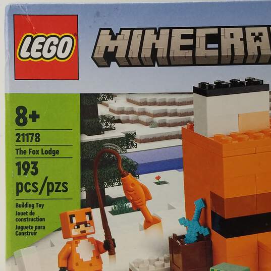 Lego Minecraft The Fox Lodge 21178 New in Box