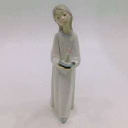 Retired Lladro Girl with Candle 4868 Glazed Porcelain Figurine alternative image