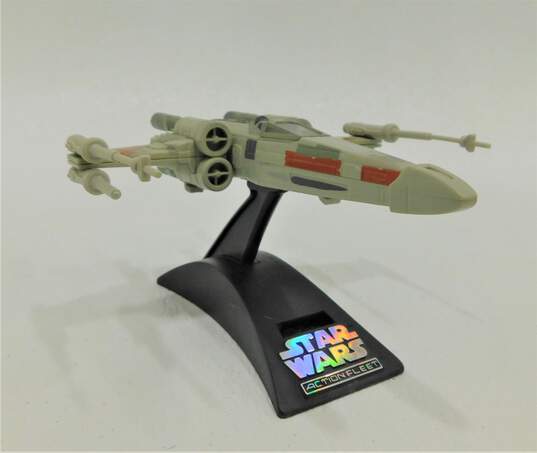 Star Wars Micro Machines Action Fleet: Luke's X-Wing Star Fighter image number 1