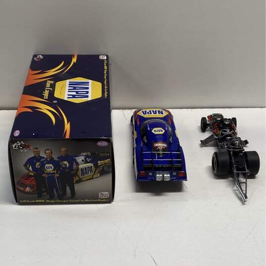 Ron Capps 1:24 Scale NHRA Dodge Charger Funny Car Diecast Replica image number 4