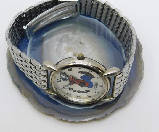 Buy the VNTG Disney Pedre Backwards Goofy Quartz Watch | GoodwillFinds