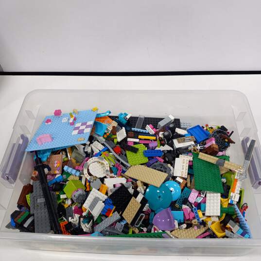 8lbs Lot of Assorted Lego Building Pieces image number 3