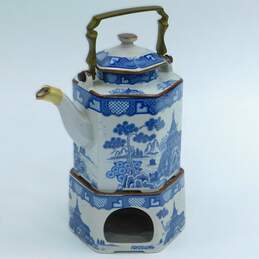 VTG Blue & White Oriental Scene Teapot w/ Tea Light Warmer Sugar Bowl & Creamer alternative image