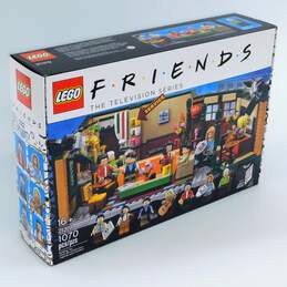 Sealed Friends 21319 Central Perk Building Toy Set