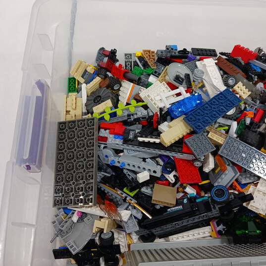 7.5lbs Bundle of Assorted Mixed Lego image number 3