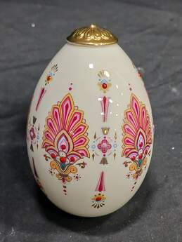 Lenox China Treasures Egg 1995