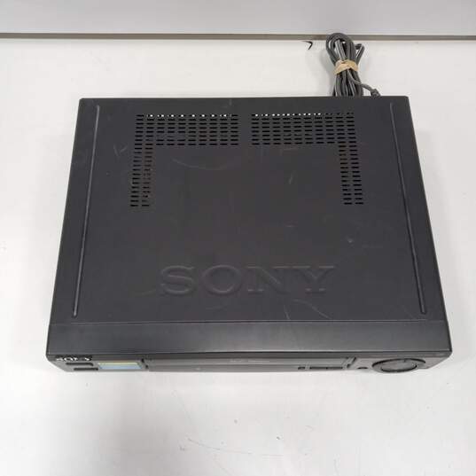 Sony Video Cassette Recorder SLV-678HF image number 2