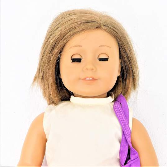 American Girl Doll Light Brown Hair Blue Eyes image number 2