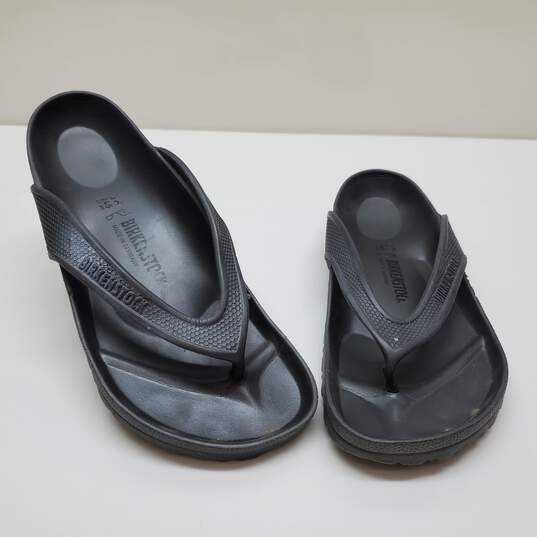 Birkenstock Honolulu Eva Rubber Charcoal Gray Sandals Slip On Sz L7/M5 image number 1