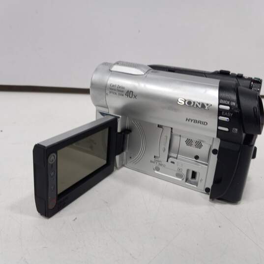 Sony Digital Handycam image number 3