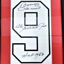 HOF Bobby Hull Autographed/Inscribed Uniform Number Chicago Blackhawks alternative image
