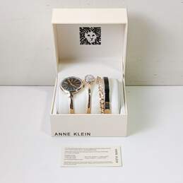 Anne Klein Women's Wristwatch & Bracelet Set w/ Black Accents.  New in box with tags.