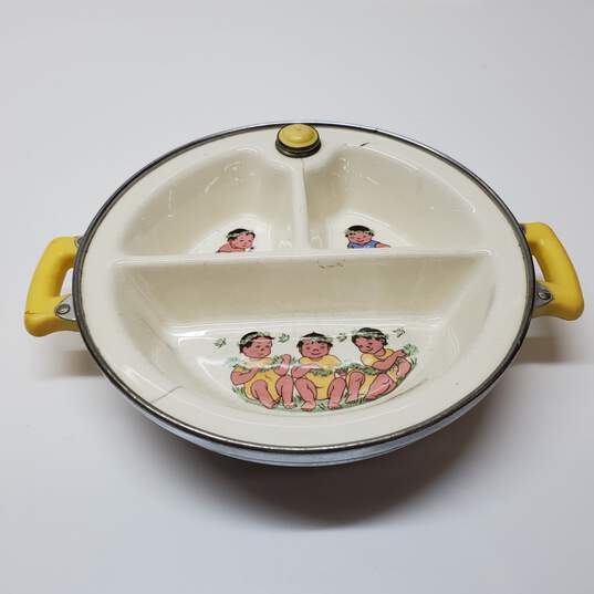 Vintage Childs Heated Feeding Dish, Porcelain and Metal, Made in U.S.A image number 1