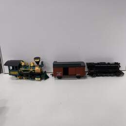 Bundle of 8 Assorted Lionel & Scientific Toys Trains alternative image