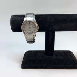 Designer Citizen Citizen Eco Drive E111-K002141 Silver Dial Quartz Wristwatch