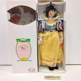 Vintage Paradise Galleries Snow White Doll