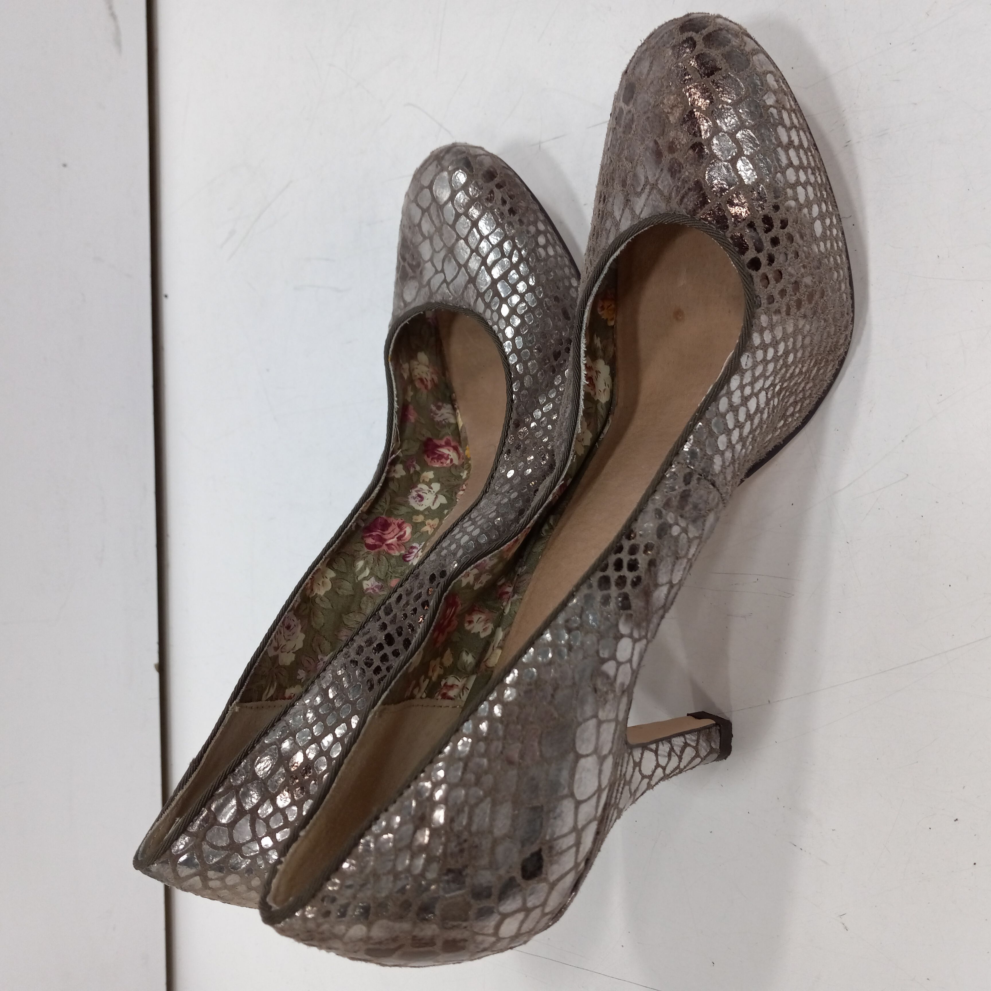 size 10 Mix No6 Glitter High Heels Peep Toe | Glitter high heels, Tan  strappy heels, High heels shopping