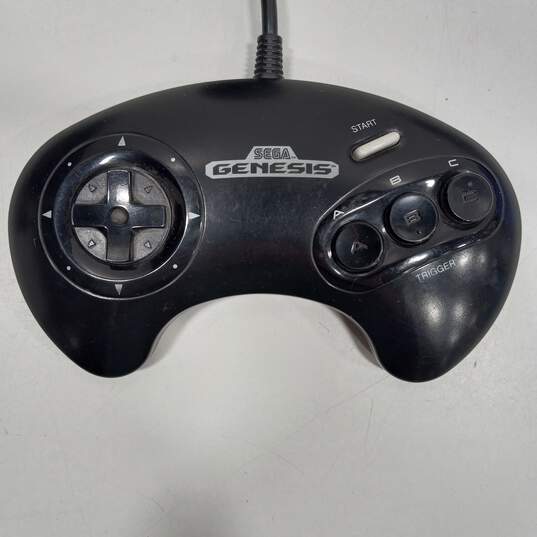 Sega Genesis System Console with Controller image number 7