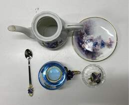 Lot of 3 Decorative Tea Accessories alternative image