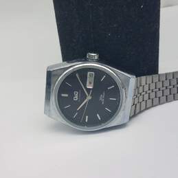 Q & Q 35mm WR 30M Black Dial Day Date automatic Watch 67g alternative image