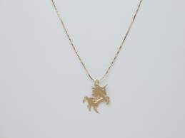 14k Yellow Gold Etched Unicorn Pendant Necklace 1.7g alternative image