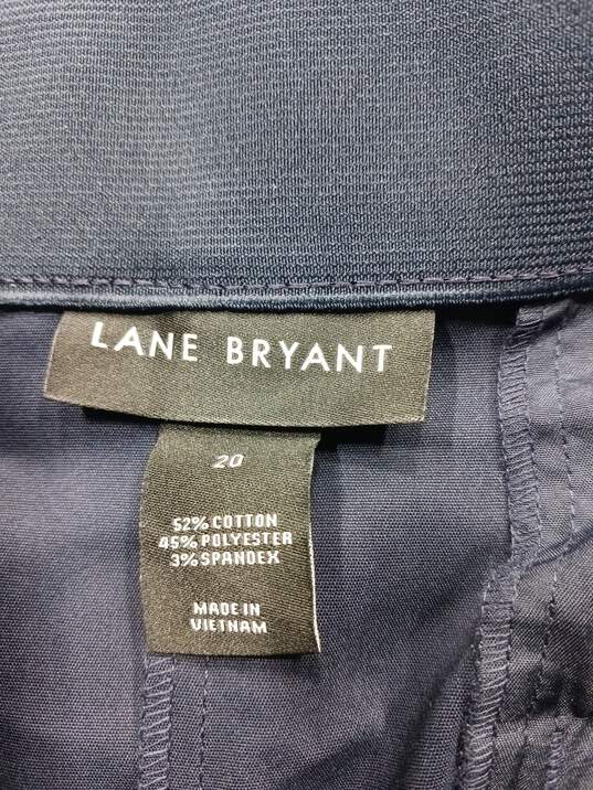 Buy the Lane Bryant Women's Blue Modern Stretch Capris Size 20 NWT