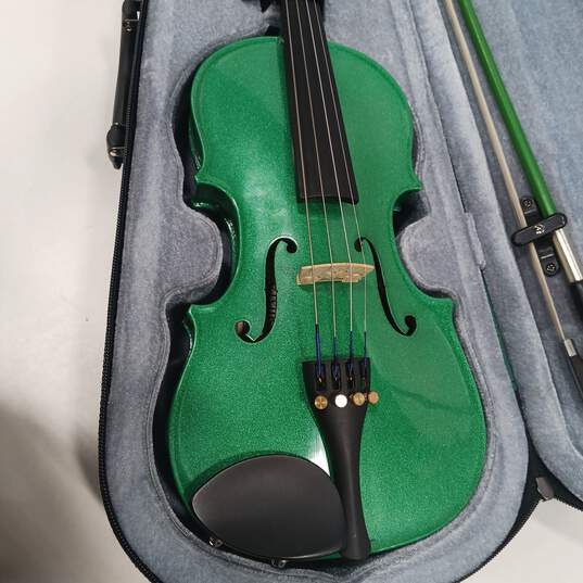 Cremona 1/4 Green Violin Model SV-75 & Cremona Travel Case image number 3