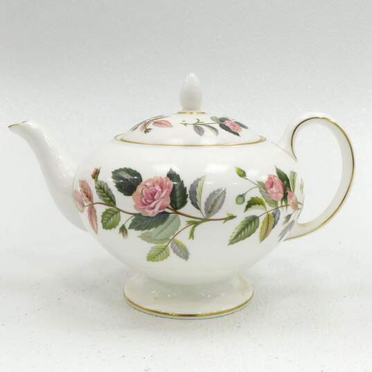 Wedgewood Hathaway Rose 1 1/2 PINT Teapot Ceramic w/ Lid image number 1