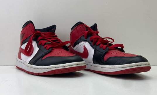 Air Jordan 1 Mid Alternate Bred Toe Red Athletic Shoes Women's Size 7 image number 3