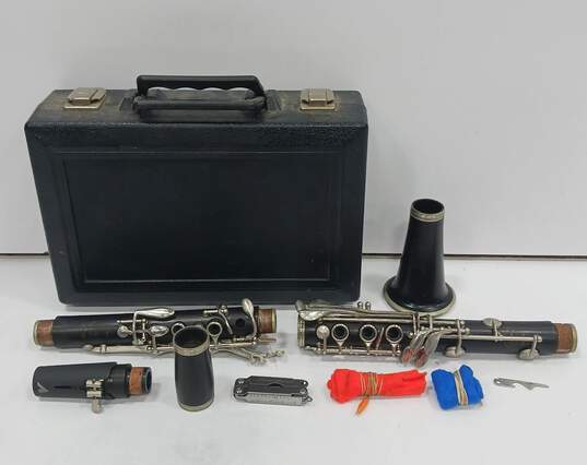 Vintage Clarinet with Travel Case image number 2