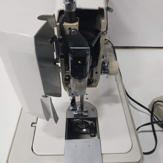 Necchi Alco Sewing Machine W/Case image number 3