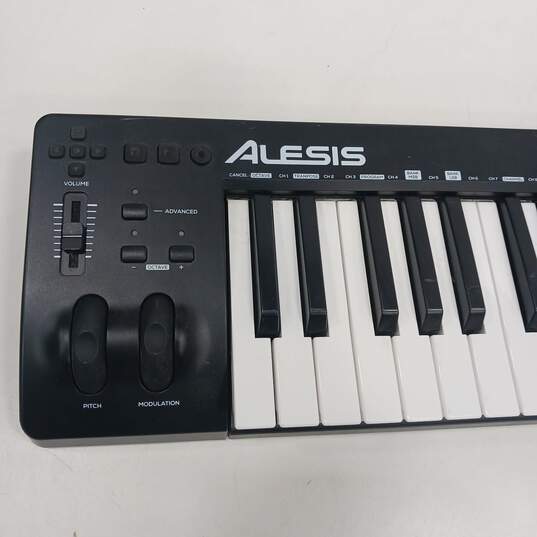 Alesis Q49 MKII Electronic Keyboard image number 3