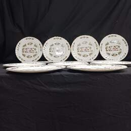 Set Of 12  Fine English Tableware -NOEL- Dinner Plates Made In England alternative image