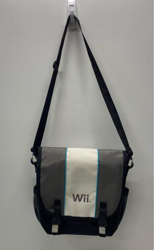 OEM Nintendo Wii Travel Shoulder Bag image number 1