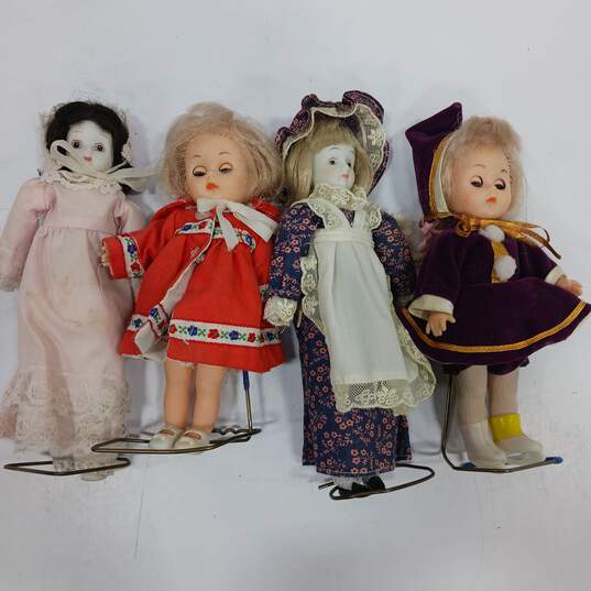 Bundle of 4 Assorted Decorative Dolls image number 2