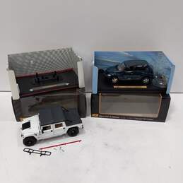 Bundle of 2 Assorted Maisto 1:18 Scale Diecast Model Cars IOB