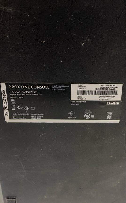 Microsoft XBOX One Console For Parts or Repair image number 7