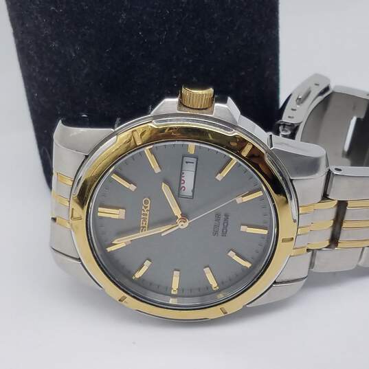 Seiko V158 39mm Solar 100m 10 Bar Two Tone Unisex Watch 115g image number 2