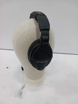 Sennheiser Black Headphones alternative image