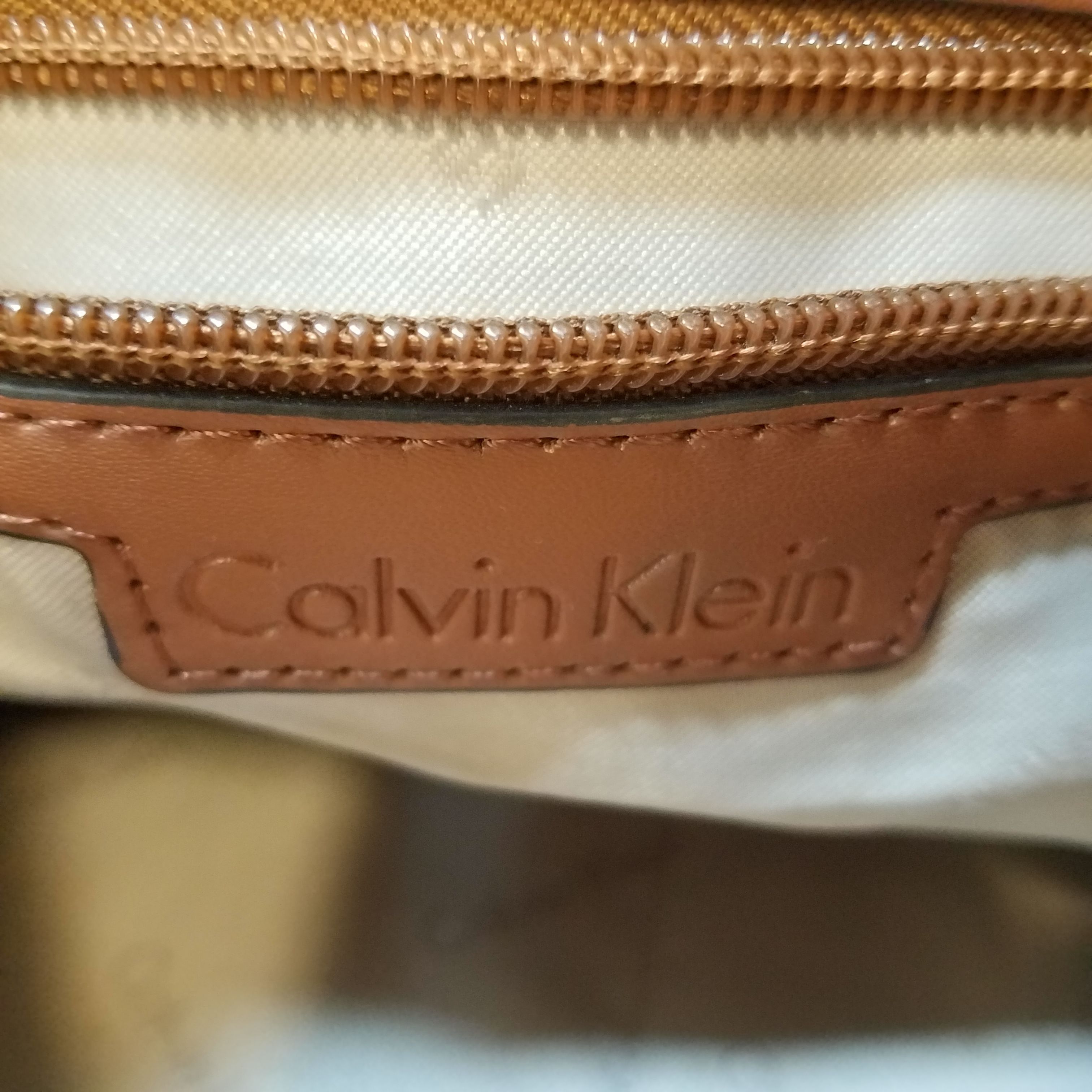 Calvin Klein Tote Bag - Large (Floral), Women's Fashion, Bags & Wallets,  Tote Bags on Carousell