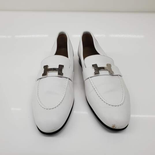 Hermès Women's White Leather Loafers Size 36.5 EU (6 US) AUTHENTICATED image number 1