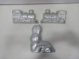Wilton Industry Trains & Bunny Cake Pans