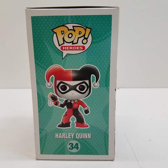 Signed Funko Conquest Exclusive Pop! Harley Quinn #34 Vinyl Figure image number 4