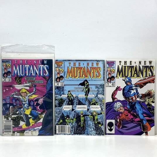 Marvel New Mutants Comic Books image number 3