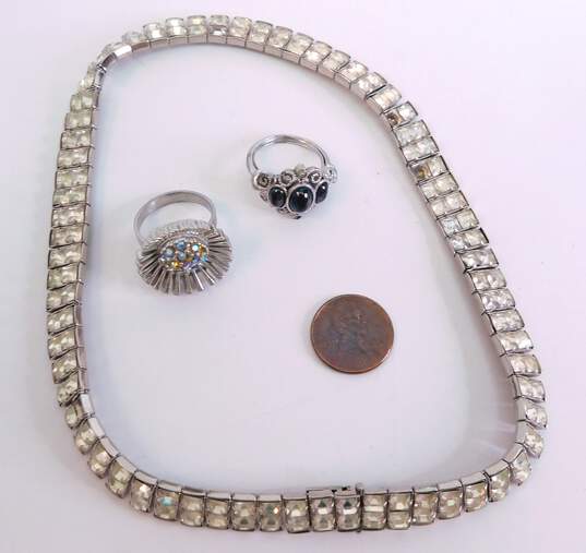 Vintage Silvertone Icy Rhinestones Chain Collar Necklace & Black Cobochons & Aurora Borealis Sunburst Rings 55.3g image number 10