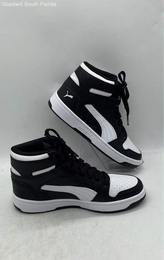 Puma Kids Black And White Shoes Size 5.5C image number 2