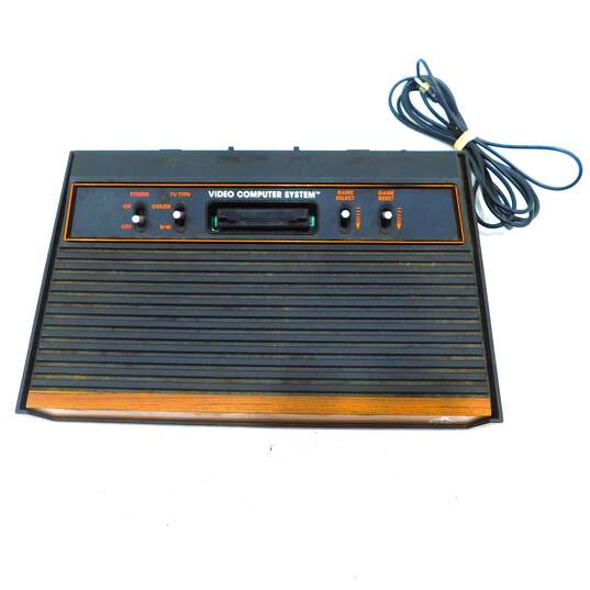 Atari 2600 Woodgrain Console for Parts or Repair image number 2