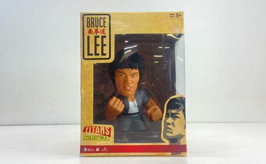 Round 5 Bruce Lee Titans Collectible Vinyl Figure image number 1