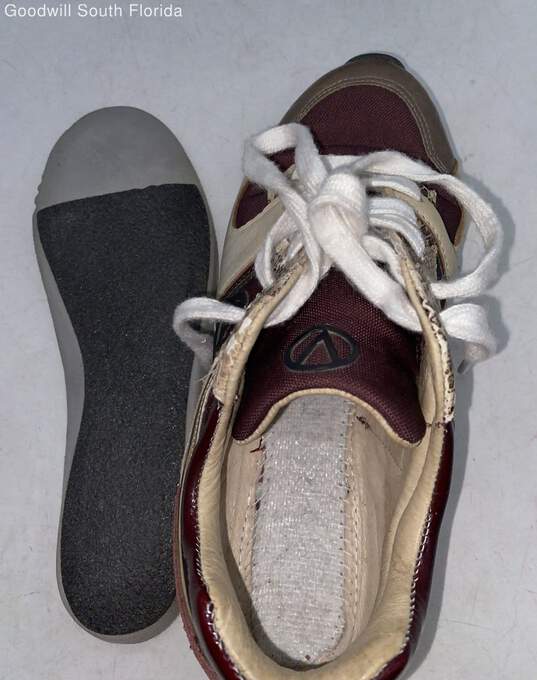 Authentic Valentino Womens Beige & Burgundy Sneakers Size 6.5 image number 5