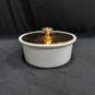 Vintage Hall Round Ceramic Baking Dish w/Gold Lid image number 1